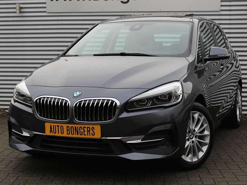 Grijs Occasion 2020 BMW 225 MPV | € 19.500 - Afbeelding 1/4