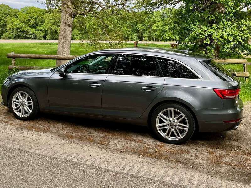 Grijs Gebruikt 2016 Audi A4 Sport Stationwagen | € 14.250 (Goede deal) - Afbeelding 1/4