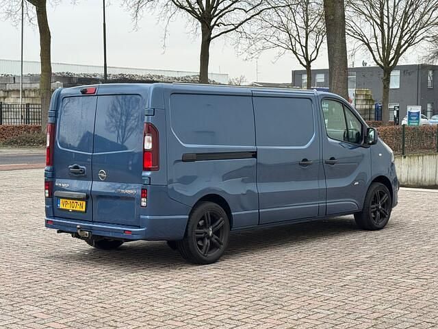 Occasion Opel Vivaro Sport 120 PK (88 kW) 2015 Blauw (metallic) MPV