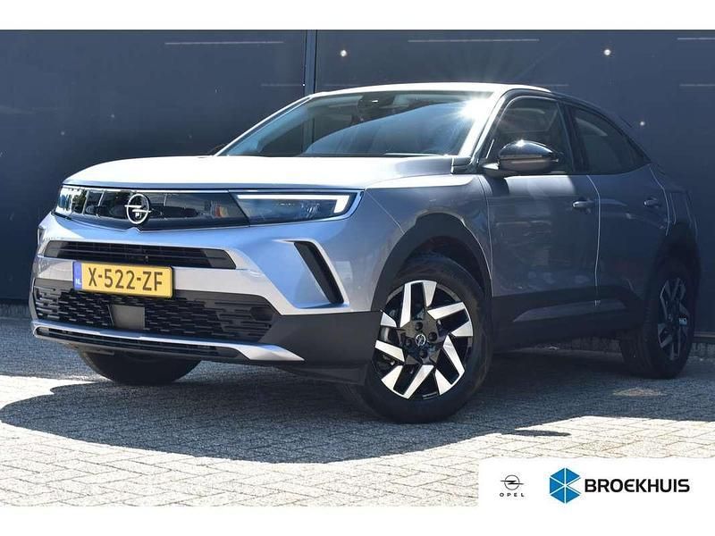 Grijs Gebruikt 2024 Opel Mokka SUV | € 25.500 (Eerlijke prijs) - Afbeelding 1/4