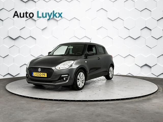 Grijs Gebruikt 2020 Suzuki Swift Hatchback | € 13.940 (Goede deal) - Afbeelding 1/4