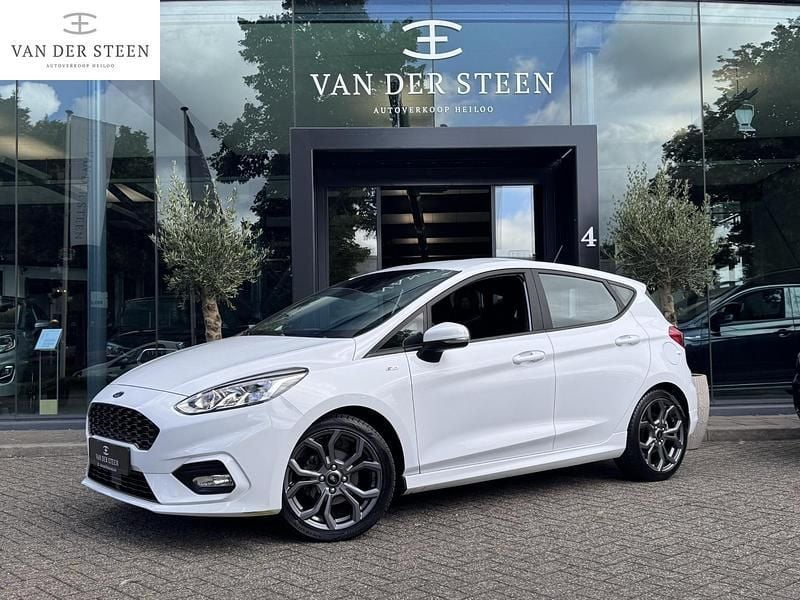 Wit Gebruikt 2019 Ford Fiesta ST-Line Hatchback | € 12.745 (Eerlijke prijs) - Afbeelding 1/4