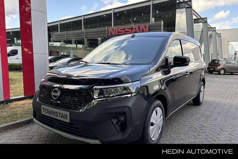 Zwart Nieuw 2025 Nissan Townstar Tekna Van | € 30.980 (Goede deal) - Afbeelding 1/4