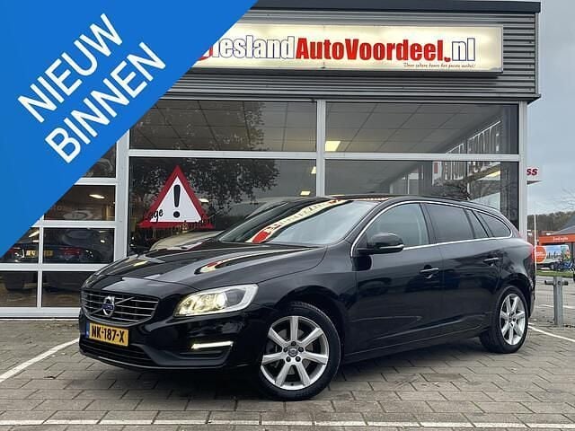 Zwart Gebruikt 2017 Volvo V60 Stationwagen | € 12.999 (Super prijs) - Afbeelding 1/4