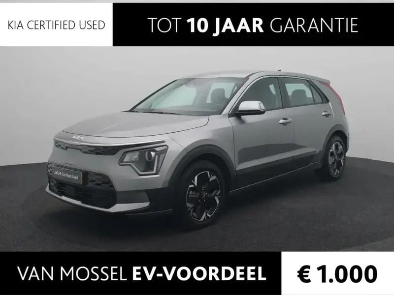 Grijs Gebruikt 2024 Kia e-Niro Light SUV | € 34.740 (Goede deal) - Afbeelding 1/2