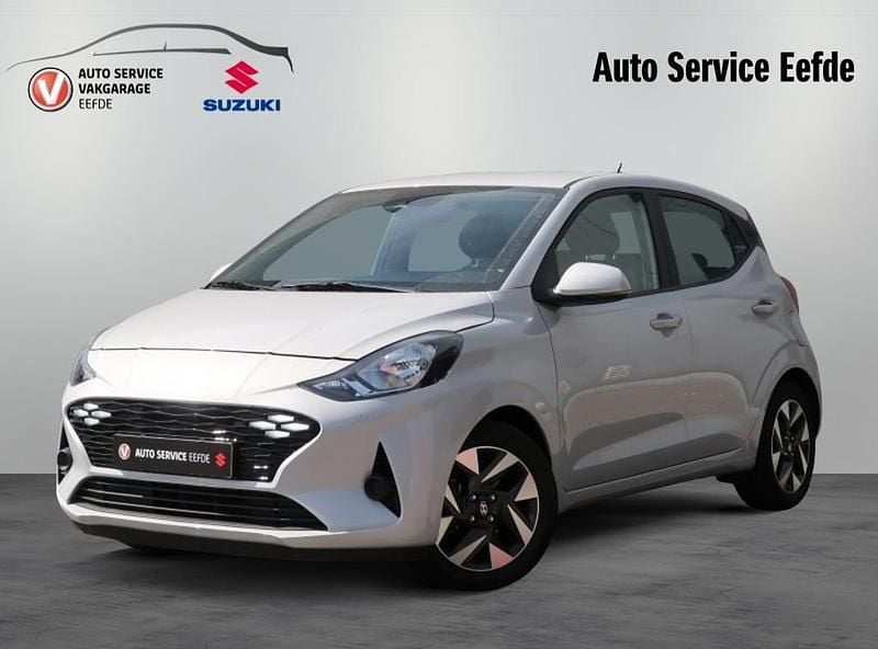 Grijs Gebruikt 2024 Hyundai i10 Comfort Hatchback | € 18.999 (Eerlijke prijs) - Afbeelding 1/3