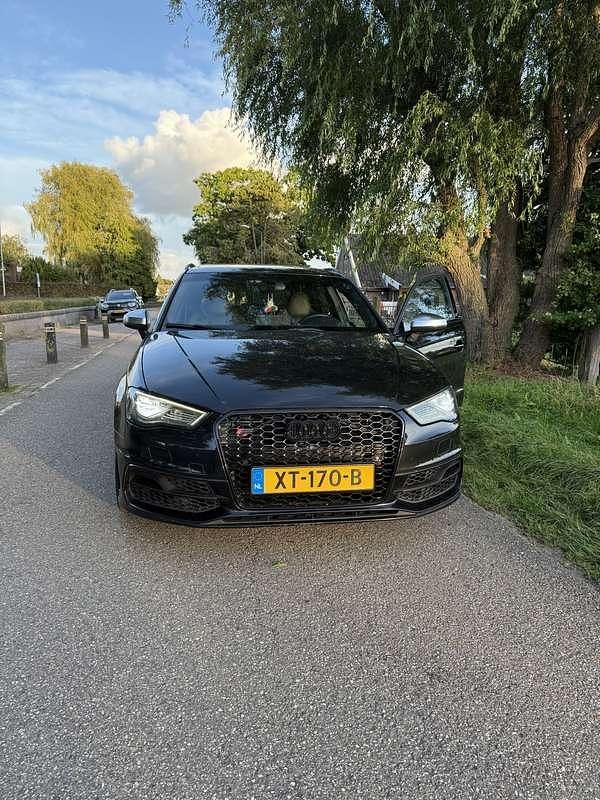 Zwart Occasion 2014 Audi S3 Hatchback | € 22.500 (Eerlijke prijs) - Afbeelding 1/4