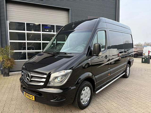Zwart Occasion 2016 Mercedes Sprinter Van | € 12.950 (Goede deal) - Afbeelding 1/4