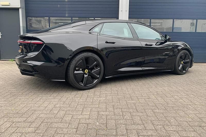 Occasion Lotus Emeya 450 kW (613 PK) 2025 Zwart Hatchback