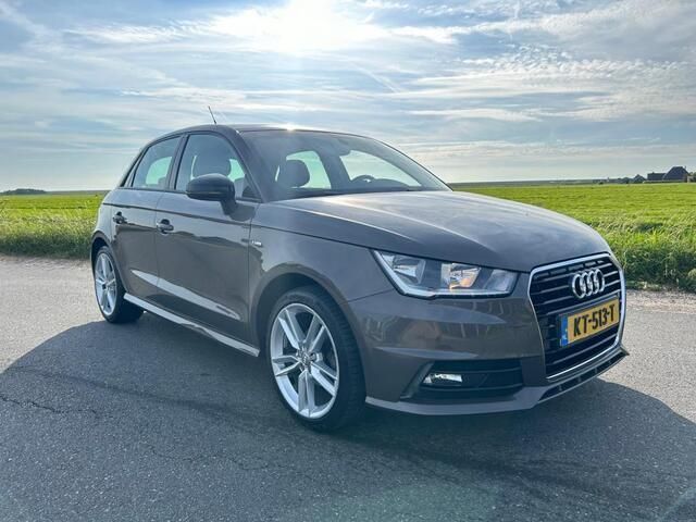 Bruin, metallic lak Gebruikt 2017 Audi A1 Sportback S-Line Hatchback | € 13.950 (Iets duurder) - Afbeelding 1/4
