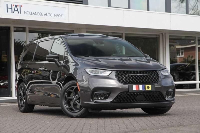Grijs Gebruikt 2022 Chrysler Pacifica SUV | € 55.900 - Afbeelding 1/4