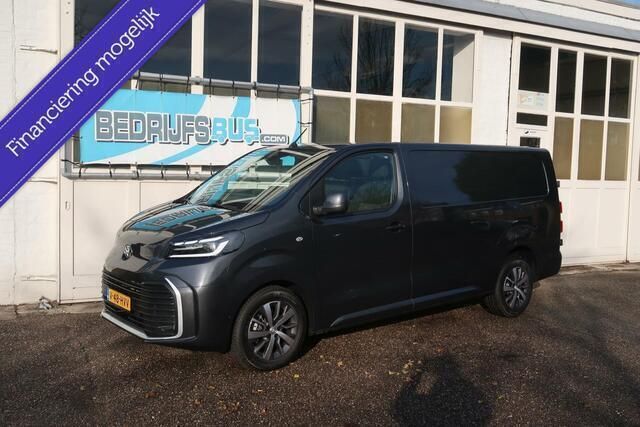 Grijs Nieuw 2024 Toyota Proace Van | € 38.950 (Duur) - Afbeelding 1/4