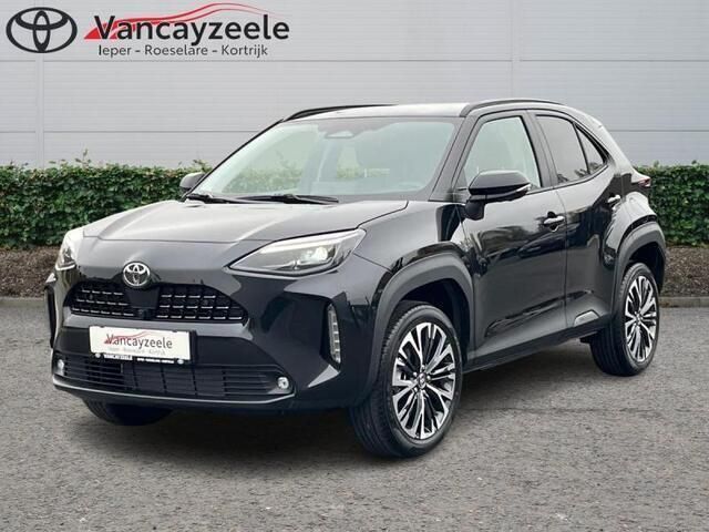 Zwart Nieuw 2025 Toyota Yaris Elegant Coupé | € 35.900 - Afbeelding 1/3