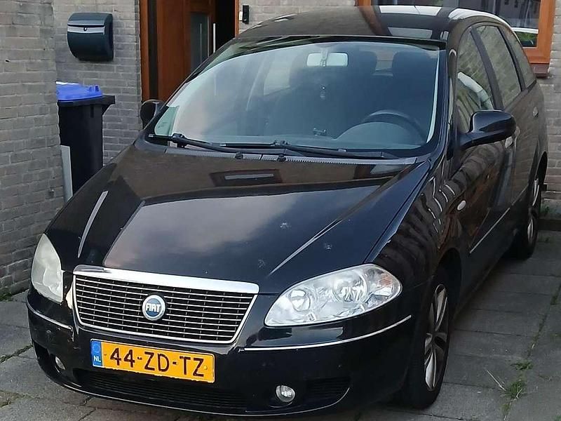 Zwart Gebruikt 2007 Fiat Croma Dynamic MPV | € 5.600 - Afbeelding 1/4