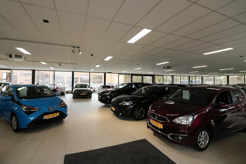 Grijs Gebruikt 2022 Kia Sorento SUV | € 42.940 (Super prijs) - Afbeelding 1/4