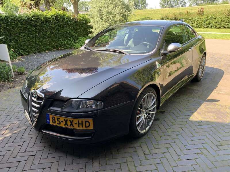 Zwart Gebruikt 2004 Alfa Romeo GT Distinctive Coupé | € 8.500 (Goede deal) - Afbeelding 1/4