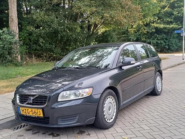 Grijs Gebruikt 2009 Volvo V50 Stationwagen | € 3.200 (Eerlijke prijs) - Afbeelding 1/4