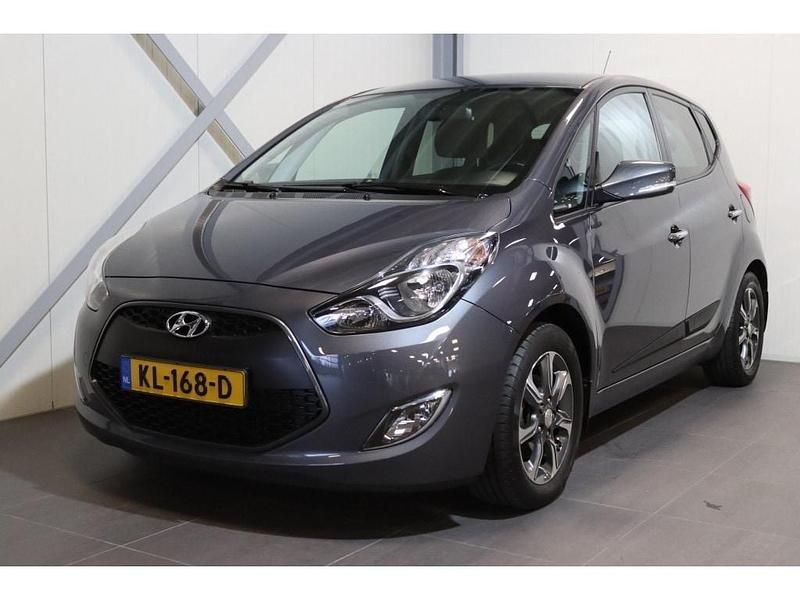 Occasion Hyundai ix20 GO! 90 PK (66 kW) 2016 Grijs Hatchback