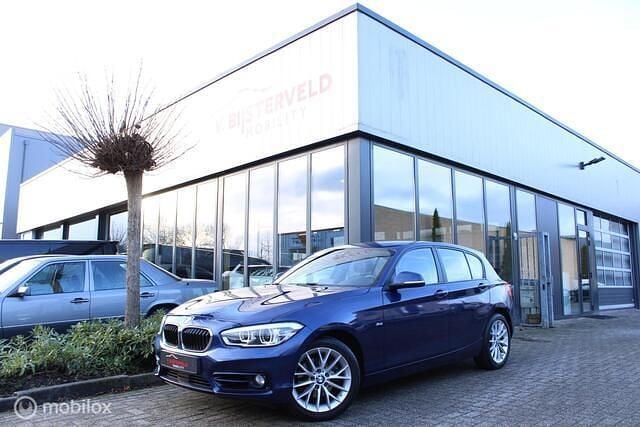 Blauw Gebruikt 2016 BMW 120 M Sport Hatchback | € 16.950 (Goede deal) - Afbeelding 1/4