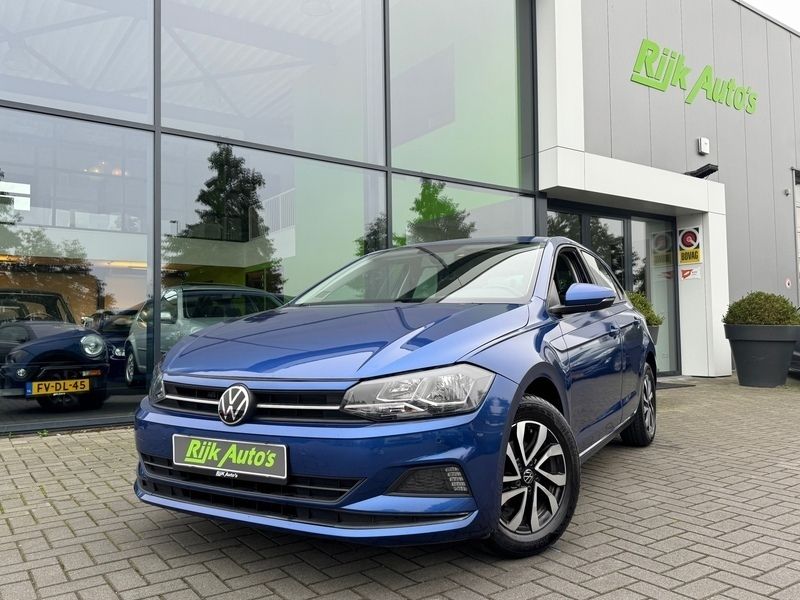 Blauw Gebruikt 2021 VW Polo Highline Hatchback | € 15.985 (Goede deal) - Afbeelding 1/4