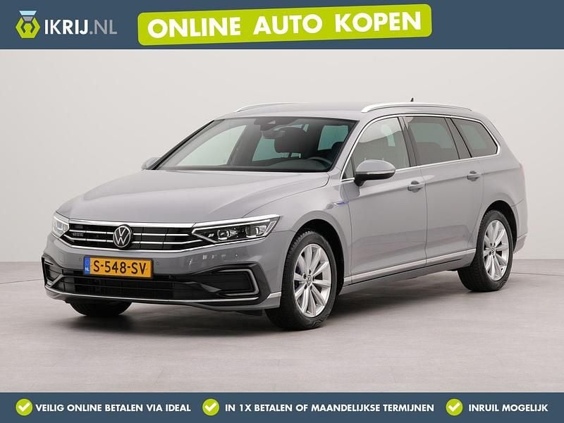 Grijs Gebruikt 2023 VW Passat Business Stationwagen | € 36.150 (Goede deal) - Afbeelding 1/3