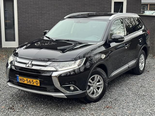 Occasion Mitsubishi Outlander Edition 150 PK (110 kW) 2015 Zwart SUV