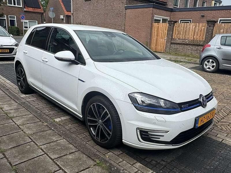Wit Gebruikt 2015 VW Golf VII GTE Hatchback | € 9.999 (Goede deal) - Afbeelding 1/4