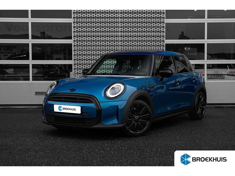 Blauw Occasion 2022 Mini Cooper Classic Hatchback | € 20.900 (Goede deal) - Afbeelding 1/4