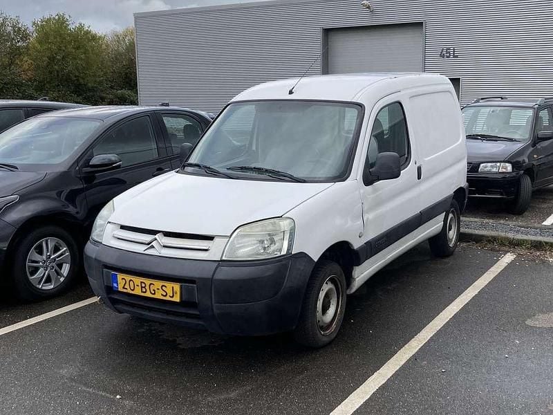 Wit Gebruikt 2003 Citroën Berlingo Van | € 1.990 (Eerlijke prijs) - Afbeelding 1/4