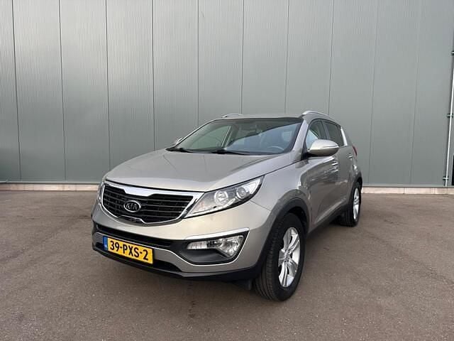 Grijs Occasion 2011 Kia Sportage Plus SUV | € 7.495 (Goede deal) - Afbeelding 1/4