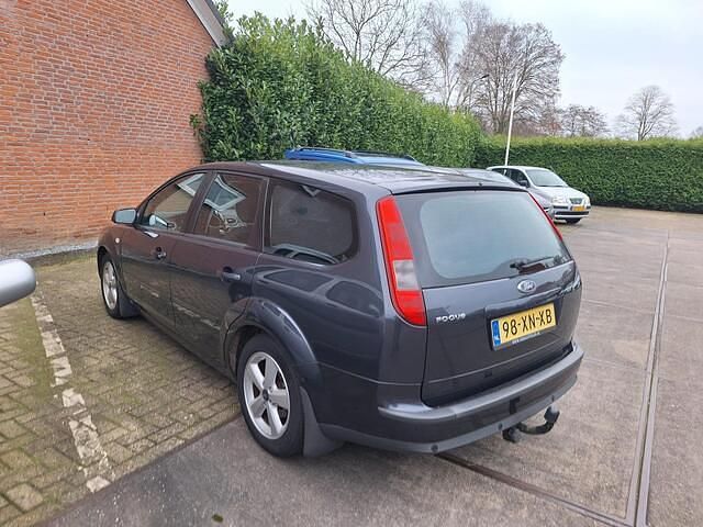 Occasion Ford Focus Futura 101 PK (74 kW) 2007 Grijs Stationwagen