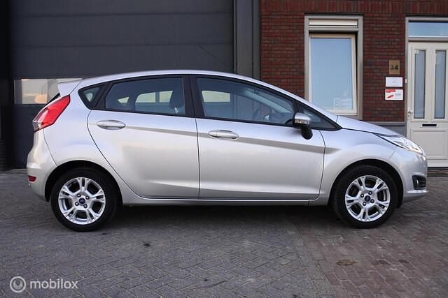Occasion Ford Fiesta Style 80 PK (58 kW) 2016 Grijs Hatchback