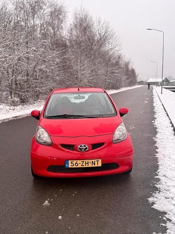 Occasion 2008 Toyota Aygo Hatchback | € 2.599 (Goede deal) - Afbeelding 1/4