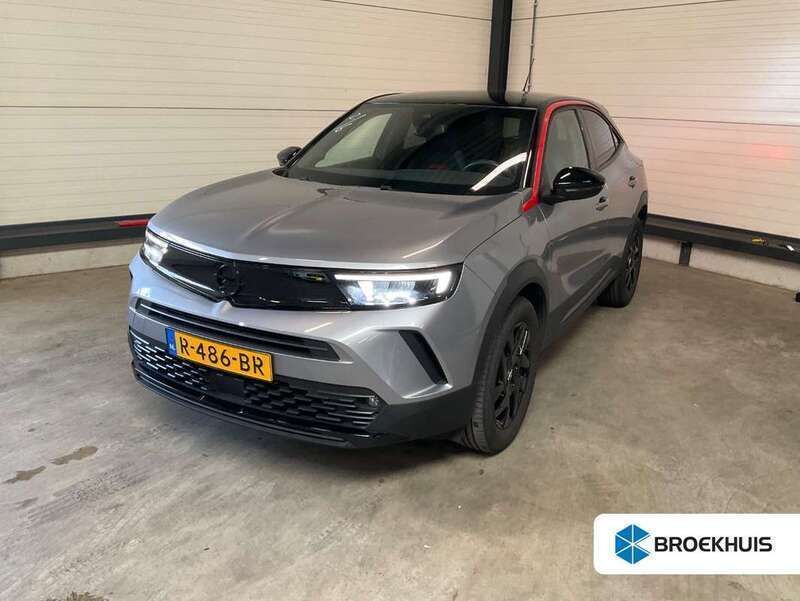 Grijs Gebruikt 2022 Opel Mokka GS Line SUV | € 21.900 (Eerlijke prijs) - Afbeelding 1/1