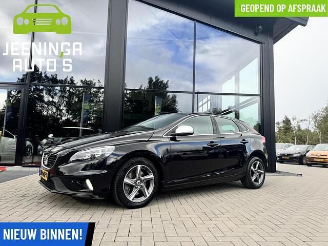 Zwart Gebruikt 2017 Volvo V40 R-Design Stationwagen | € 9.900 (Iets duurder) - Afbeelding 1/4