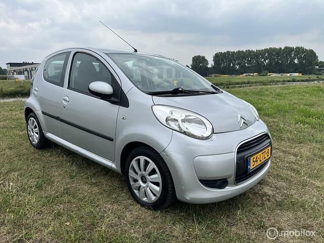 Grijs Gebruikt 2009 Citroën C1 Hatchback | € 2.600 (Eerlijke prijs) - Afbeelding 1/4