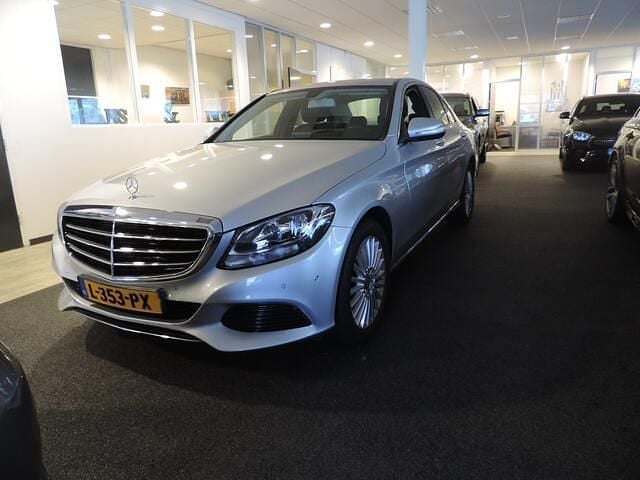Grijs Gebruikt 2014 Mercedes C180 Prestige Sedan | € 16.785 (Goede deal) - Afbeelding 1/4