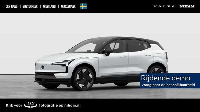 Wit Nieuw 2025 Volvo EX30 Plus SUV | € 36.890 - Afbeelding 1/4