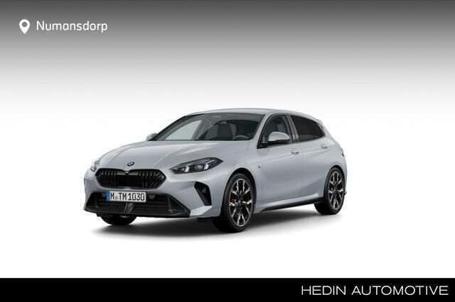 Grijs Nieuw 2025 BMW 120 M Sport Hatchback | € 52.937 (Eerlijke prijs) - Afbeelding 1/3