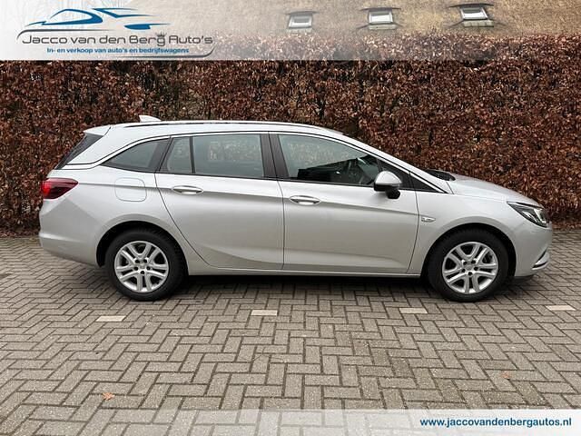 Occasion Opel Astra Edition 105 PK (77 kW) 2017 Grijs (metallic) Stationwagen