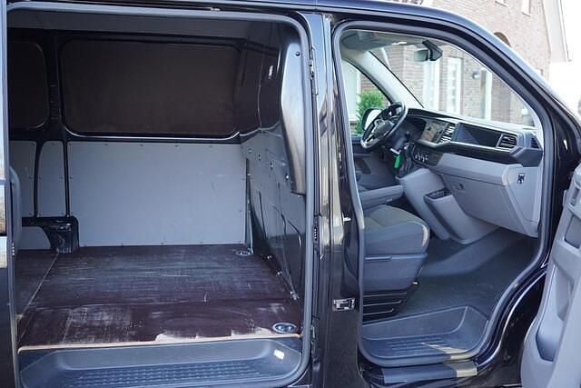 Occasion VW T6.1 150 PK (110 kW) 2022 Zwart Van