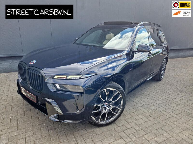 Zwart Gebruikt 2022 BMW X7 M Sport SUV | € 99.950 - Afbeelding 1/4