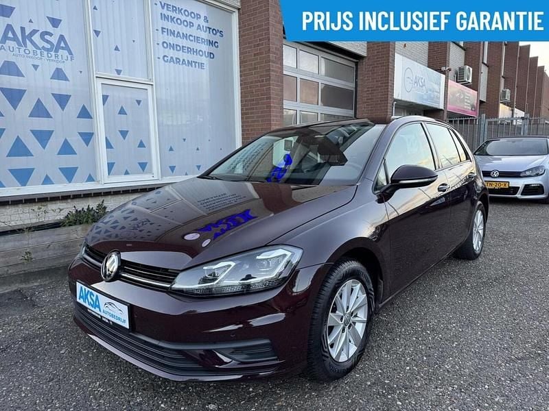Occasion VW Golf VII Comfortline 86 PK (63 kW) 2018 Paars Hatchback