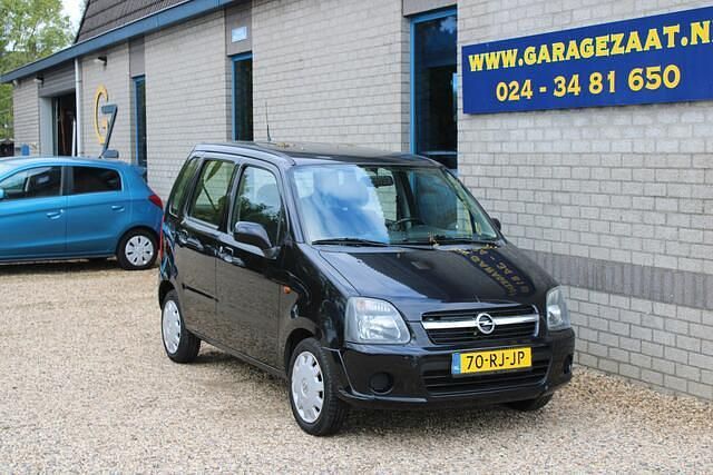Zwart Gebruikt 2005 Opel Agila Hatchback | € 1.250 (Eerlijke prijs) - Afbeelding 1/4
