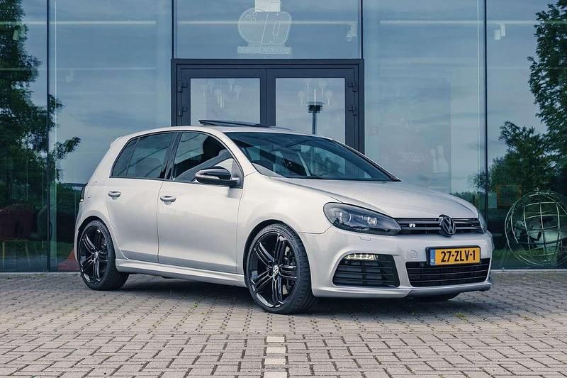 Zilver Gebruikt 2012 VW Golf VII R Hatchback | € 18.909 (Eerlijke prijs) - Afbeelding 1/4