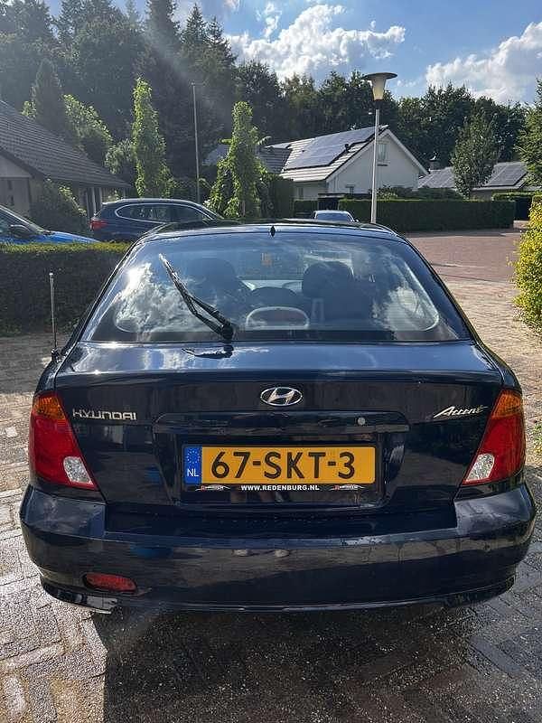Blauw Gebruikt 2005 Hyundai Accent Active Hatchback | € 1.750 - Afbeelding 1/4