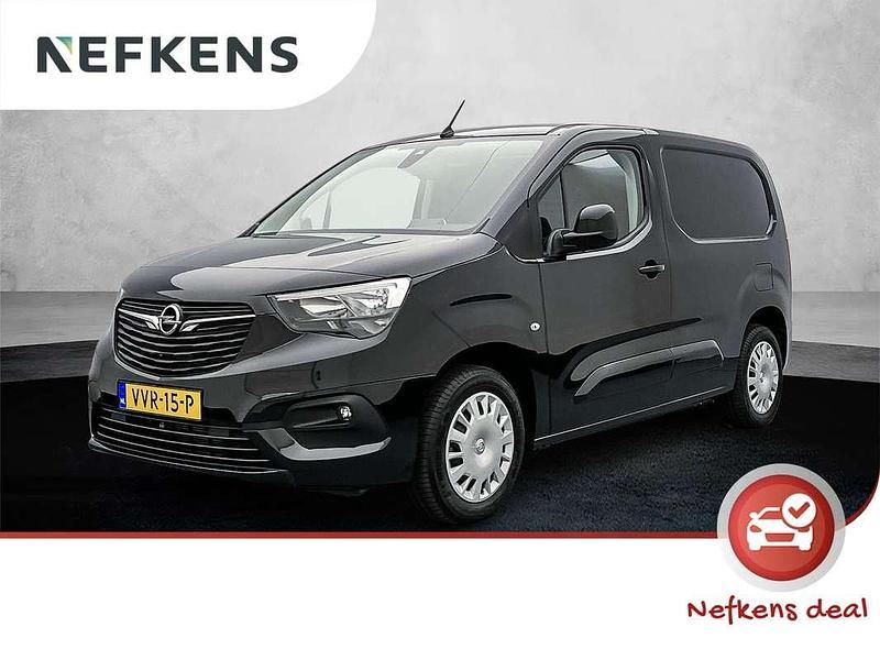 Zwart Gebruikt 2023 Opel Combo MPV | € 19.925 (Iets duurder) - Afbeelding 1/3