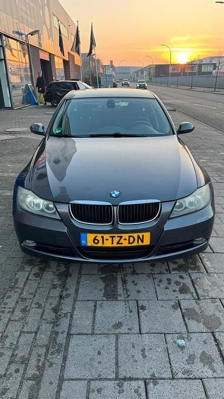 Occasion 2007 BMW 320 Stationwagen | € 2.500 (Goede deal) - Afbeelding 1/4
