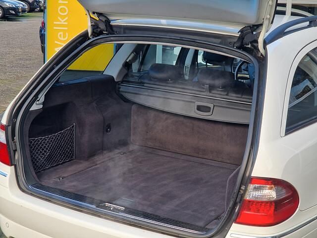 Occasion Mercedes E500 Avantgarde 306 PK (225 kW) 2004 Wit Stationwagen