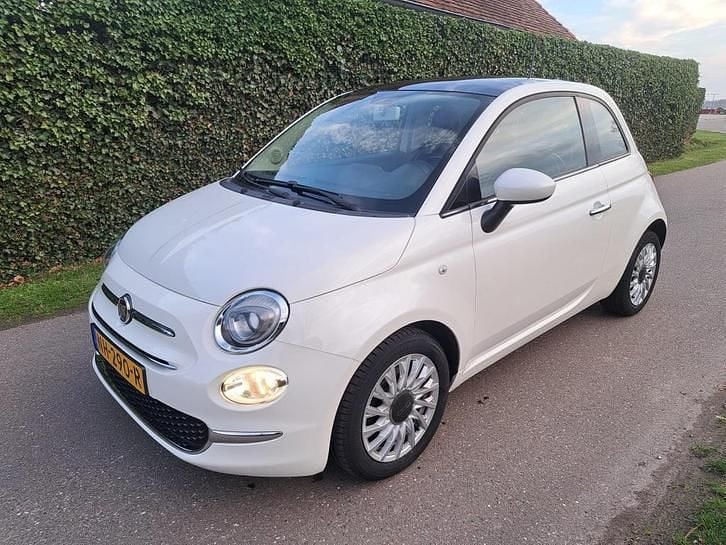 Wit (metallic) Occasion 2017 Fiat 500 Lounge Hatchback | € 7.999 (Goede deal) - Afbeelding 1/4